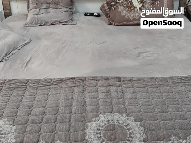 King size Bedroom set