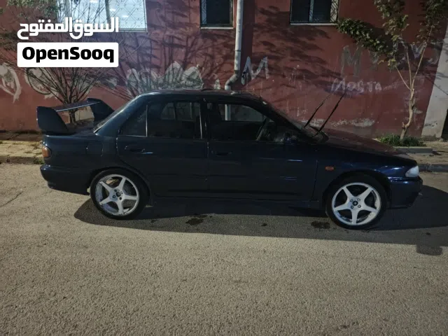 1993 ميتسوبيشي لانسر GLS