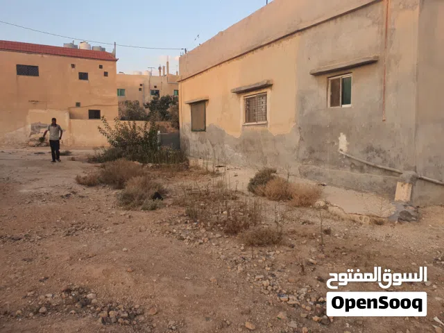 160 m2 3 Bedrooms Townhouse for Sale in Mafraq Al-Badiah Ash-Shamaliyah