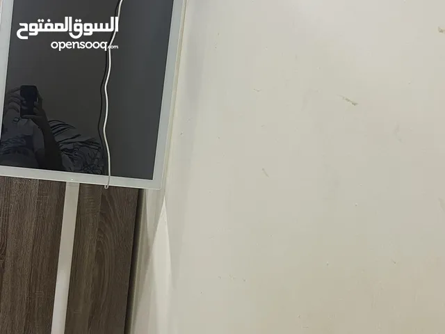 ايباد جديد مستعمل خمس مرات معه سماعه أيفون
