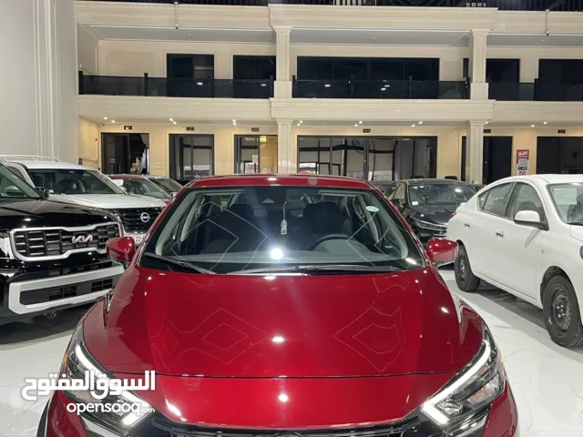 Nissan Versa SV 2025 نيسان فيرسا