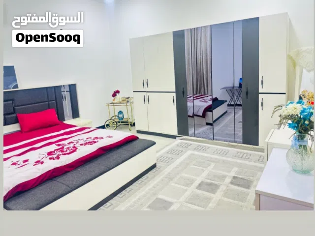 غرفة تركي متكونه من 8 قطع مستعمل بس جديده ونضيفه كلش