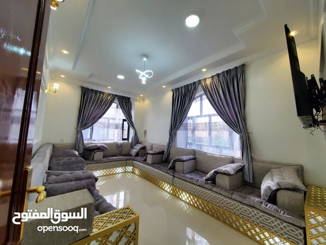 210 m2 4 Bedrooms Apartments for Rent in Sana'a Bayt Baws