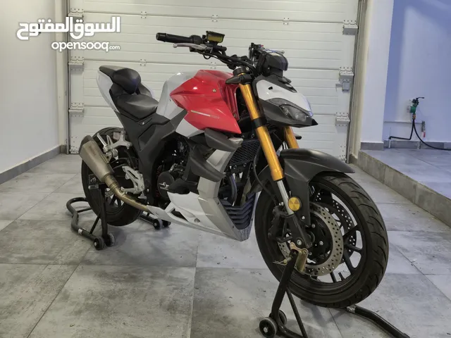 Fighter 250cc with motorbike stand - Almost new