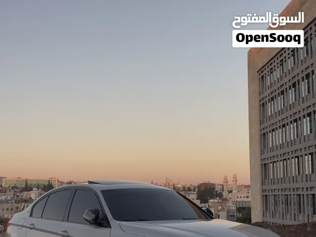 Bmw 330e 2017 Luxury Line - Full Options - clean title ( 7 Jayyed ) +400HP