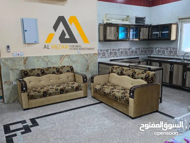 شقة ارضية مفروشة للايجار المساحة : 110 متر