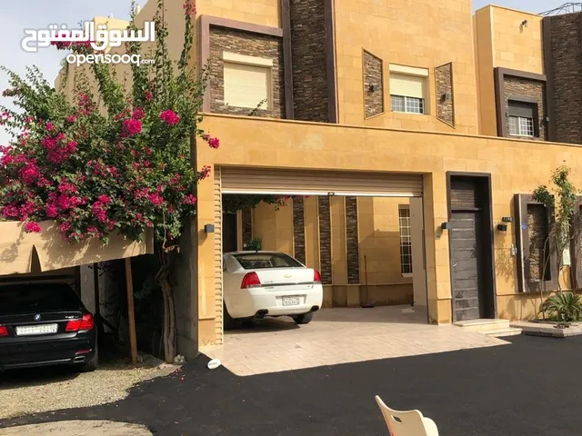 300 m2 More than 6 bedrooms Villa for Sale in Jeddah Obhur Al Shamaliyah