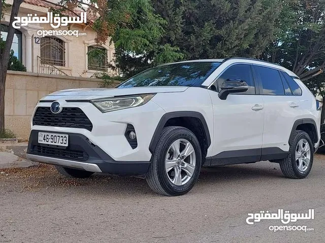 تويوتا راف فور 2020 فحص 2 جيد و2 مظروب فل بفتحه بسعر مغري قابل للبدل