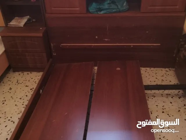 سرير نوم فردي للبيع متكون من كامدينو زي في الصورةب120د