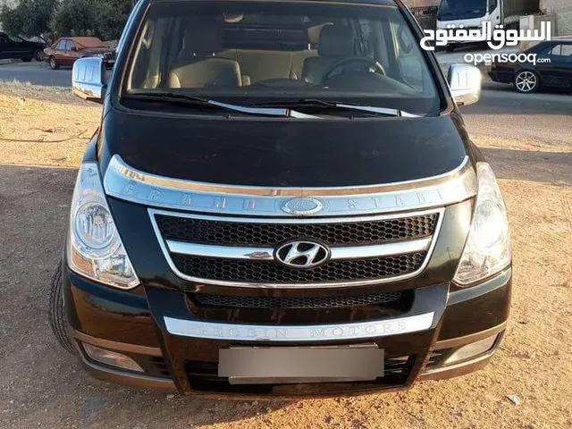 باص هونداي H1