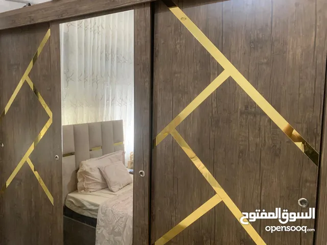 Bedroom , 1 twin bed, closet, mirror, night stand