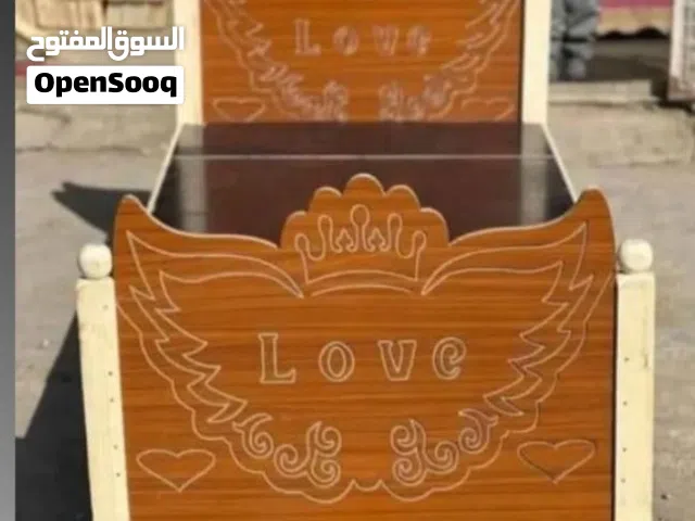 رجالي خشب عراقي نفر شغل درجة أولى يوجد توصيل