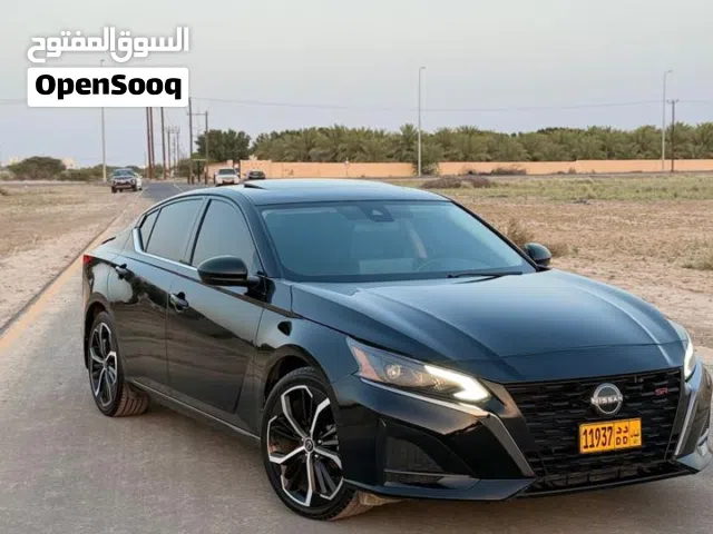 2023 نيسان التيما SR