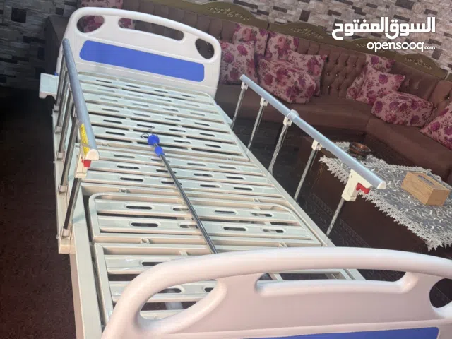 تخت طبي يدوي جديد للبيع