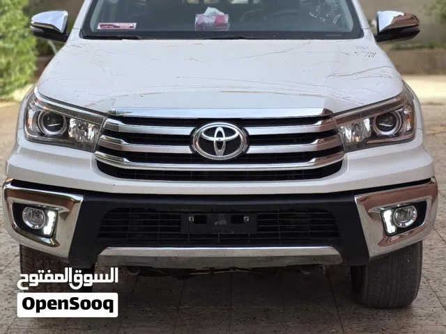 2018 Toyota Hilux GLX