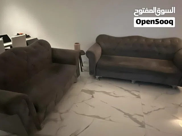 كنب موديل تركي صناعة بحرينية بحالة ممتازة