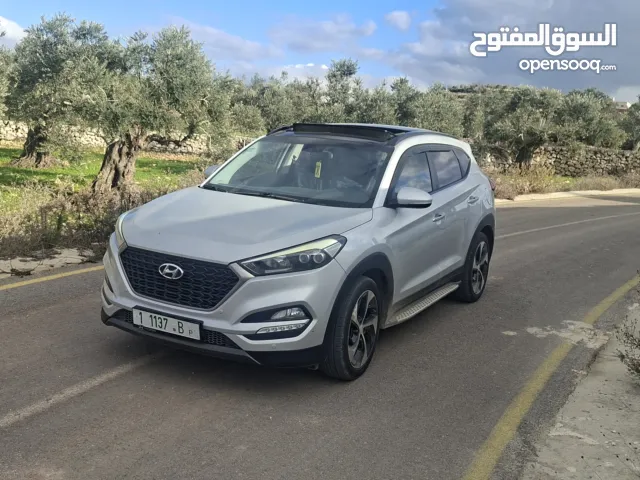 جيب هواندي توسان موديل 2016-ماتور 2000ديزل فل فل اضافات مع فتحة سقف بنوراما الجيب فحص شركة ونخب