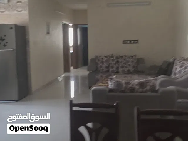 شقة تشطيب مميز 140 متر قرب الاكادمية الجامعة تصلح استثمار طالبات