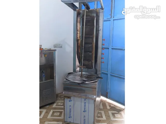 شواية كص او شاورما 6 عيون جداً نضيفة استعمالها قليل مع ملحقات استان تشييش وسكين ومستحد بسعر 250 قفل