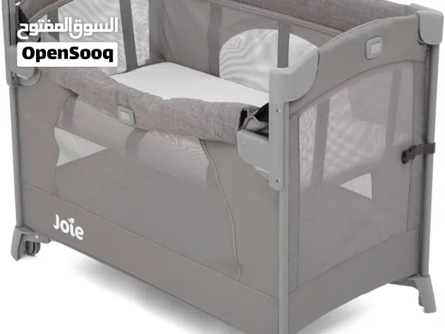 سرير أطفال استعمال نظيف