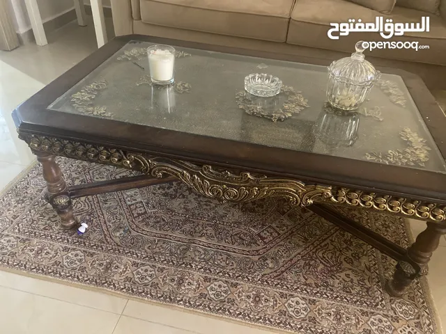 طاولات غرفة ضيوف