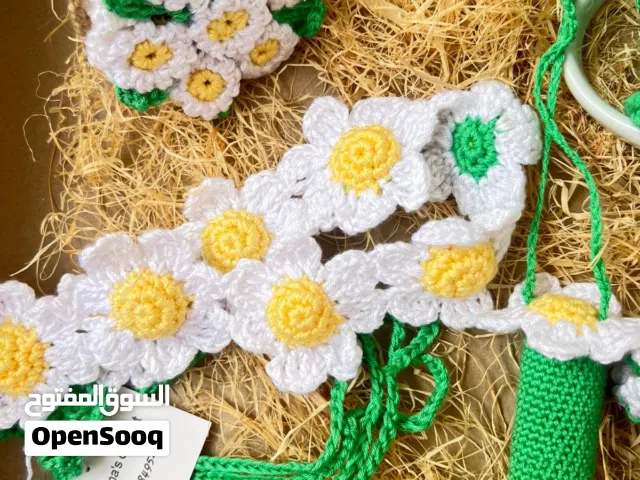 الكروشيه عنا وبس حسب الطلب اسعار تبدأ من نص دينار حسب الطلب