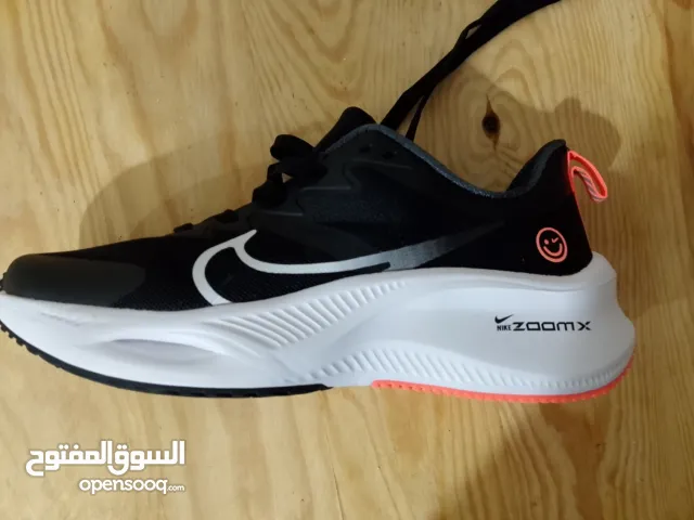 Nike Zoom – espadrille Homme Taille 42 – Style & Confort