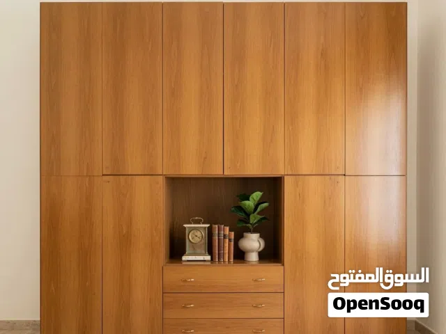 دولاب مهني ايطالي نظيف ومجموعة متنوعة من الأثاث بأسعار تنافسية عالية