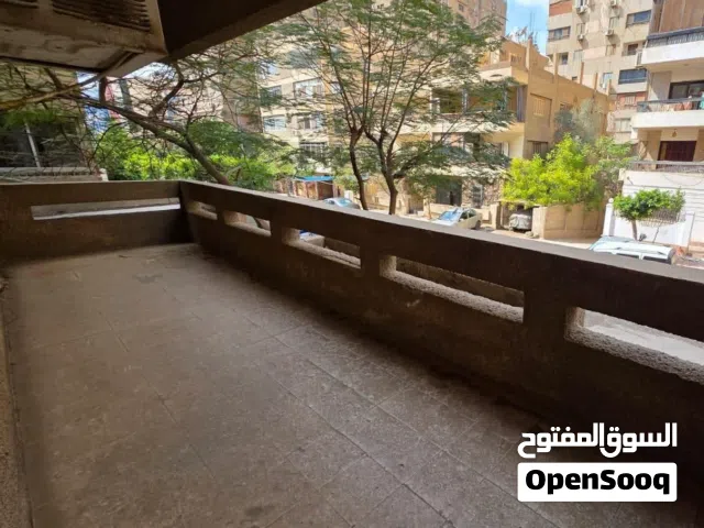 شقه للبيع ش احمد نور الدين مدينه نصر