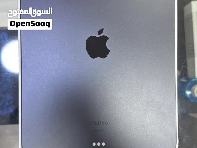 Apple iPad Pro 11 256 GB in Northern Governorate