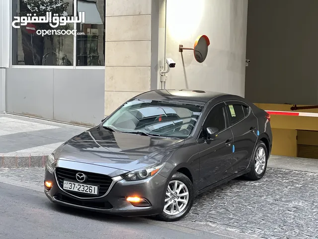 مازدا زووم 3 2018 7 جيد ولا ملاحظه فل كامل عدا الفتحه