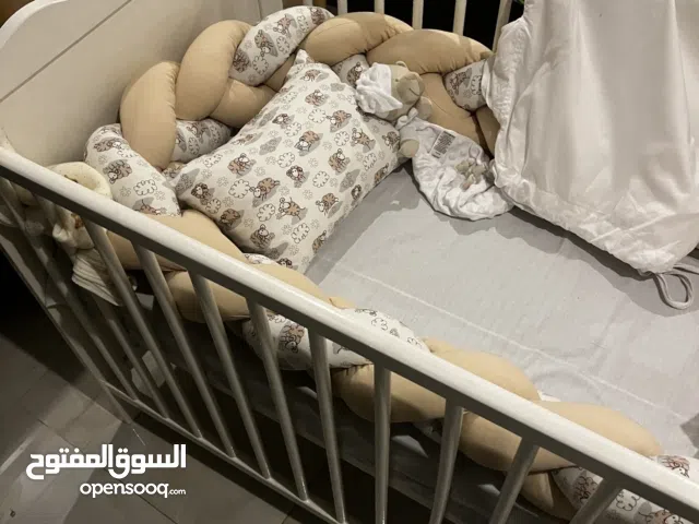 Kid bed with mattress