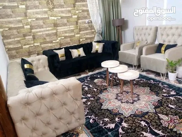 اثاث غرف الجلوس روعه. وباسعار مناسبه