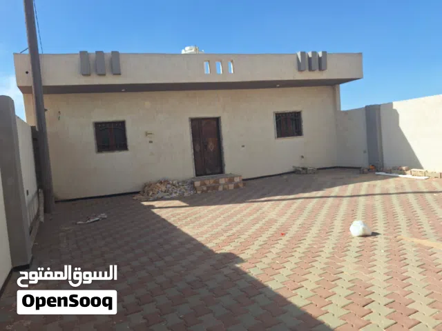 عقار تجاري في قصر بن غشير على الرئيسي للبيع