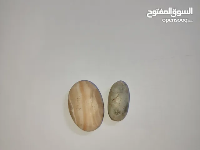 أحجار كريمة