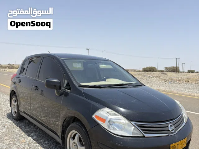 2011 نيسان فيرسا SV