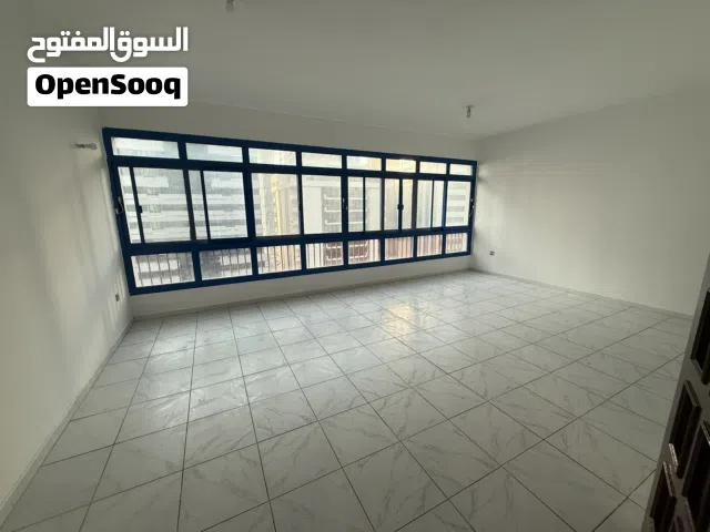 Spacious Hall in a 3 bhk near to corniche and WTC mall