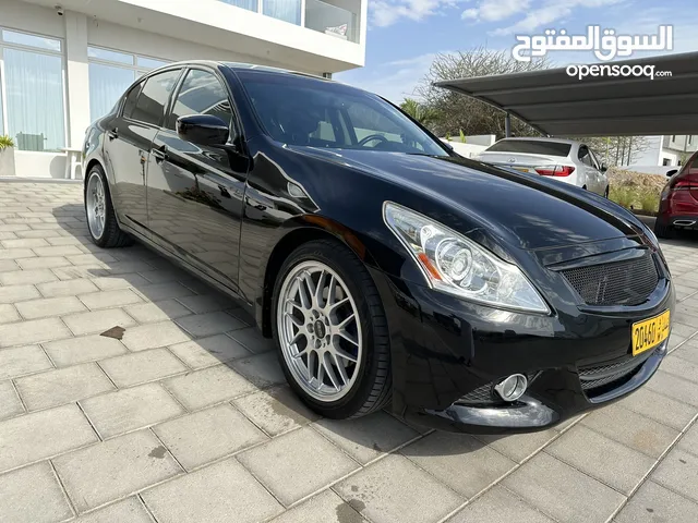 2013 Infinite G37 very clean car inside and out