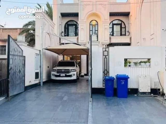 دار حديث في اليرموك للبيـــع
