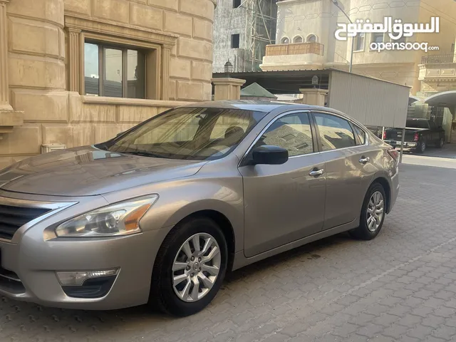 Used Nissan Altima in Farwaniya