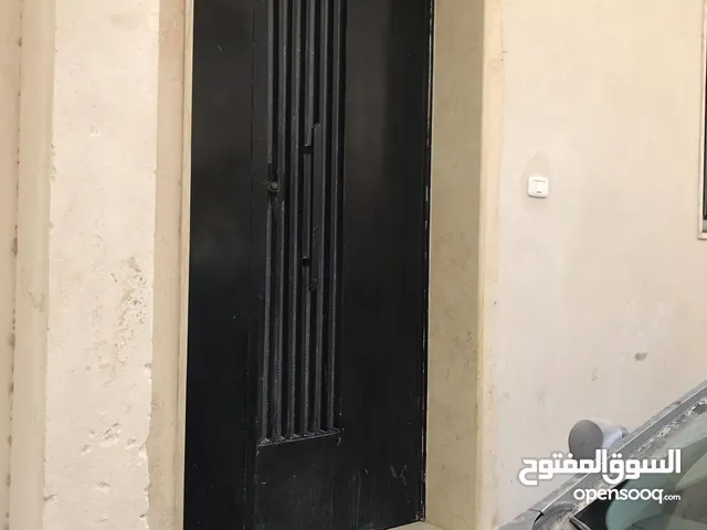 110 m2 3 Bedrooms Townhouse for Rent in Tripoli Gorje