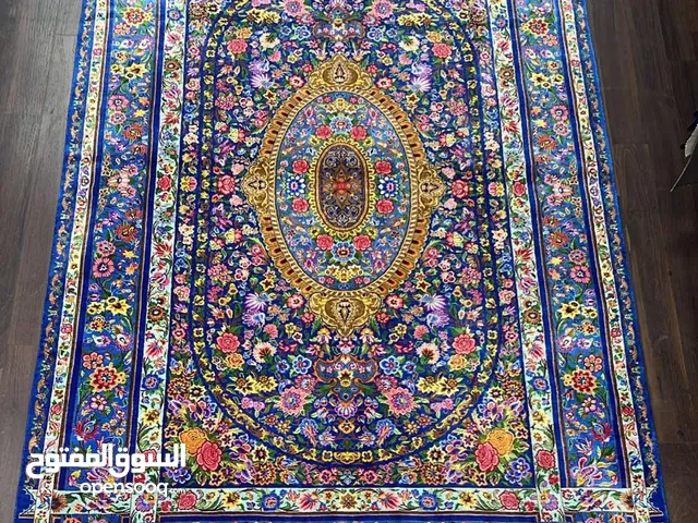 سجادة إيرانية أصلية من حرير خالص 100% – جديدة ومنسوجة يدويًا (1.5 متر)