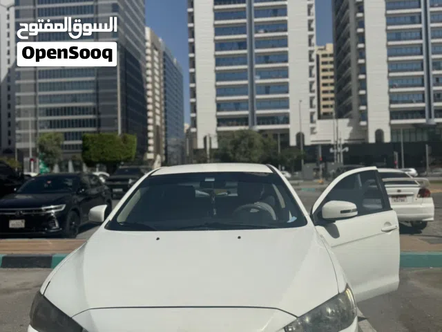 2015 ميتسوبيشي لانسر Standard