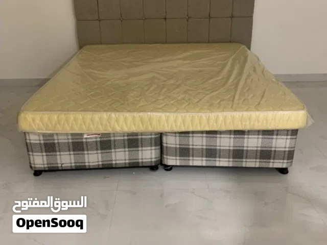 كرفاية نوم كنج سايز  السرير جديد مع الكيس