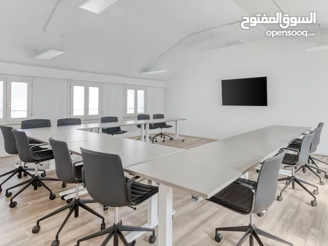 Private office space for 4 persons in MUSCAT, Shatti Al Qurum