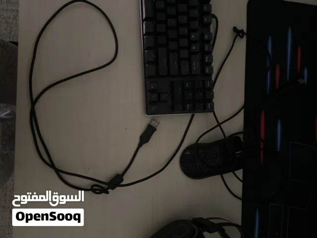 سماعات وكيبورد طقم للبيع