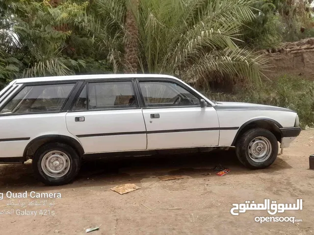 Peugeot 505 1985 in Qena