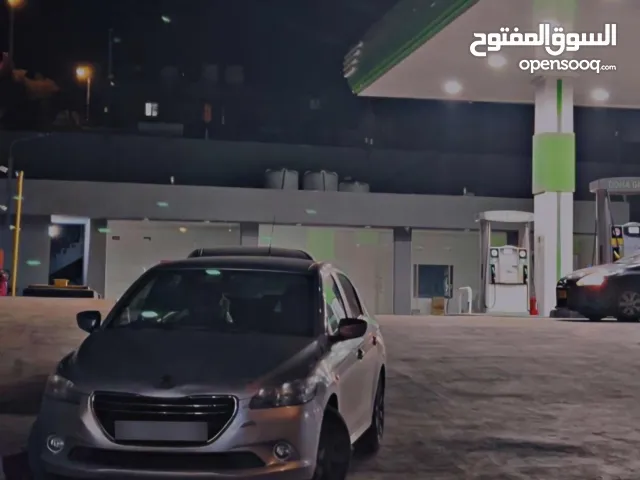 Used Peugeot 301 in Ramallah and Al-Bireh