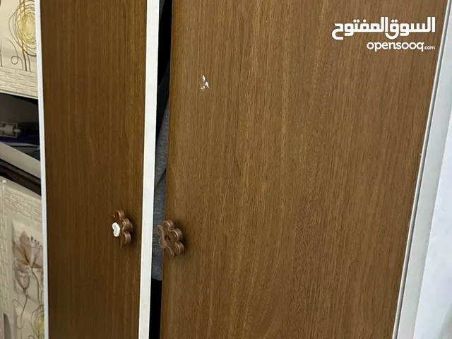 كنتور طفل خشب