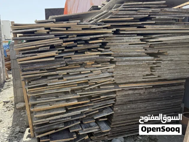 -أخشاب مربع بمختلف الانواع وبليوت 18 و12 ملي مستخدم مرة واحدة